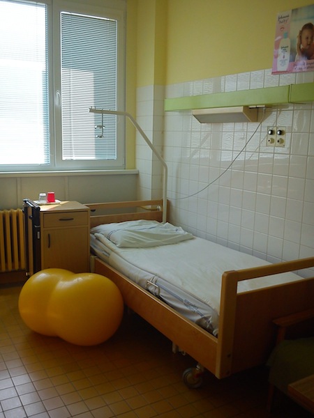 Nemocnice Prachatice - pokoj porodnice