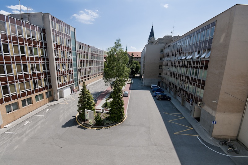 Nemocnice České Budějovice - budovy oddělení ORL, oční, stomatochirurgie a ortopedie v dolním areálu