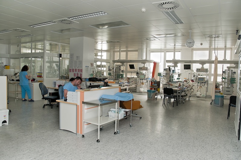 Nemocnice České Budějovice - sál anesteziologicko-resuscitačního oddělení