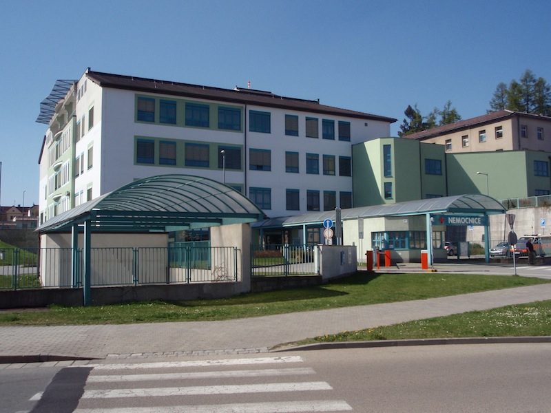 Nemocnice Jindřichův Hradec - hlavní vchod