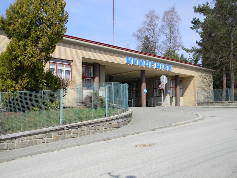 Nemocnice Dačice - hlavní vstup