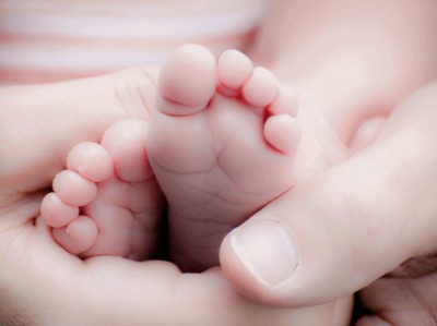 První letošní miminko narozené na jihu Čech se jmenuje Adam a je ze Strakonic